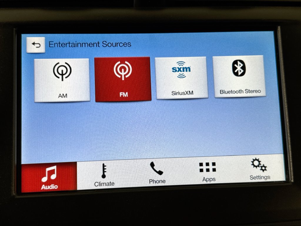 Used 2019 Ford Fusion SE FWD image 24
