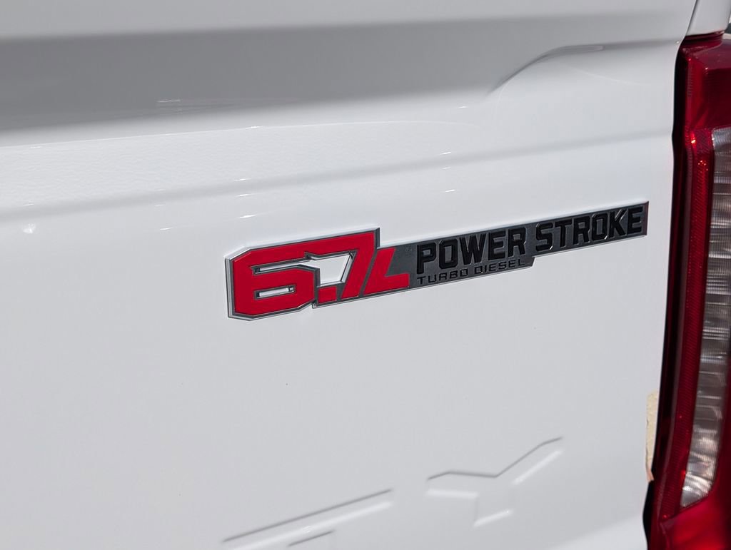 New 2026 Ford F250 Lariat w/ Black Appearance Package image 32