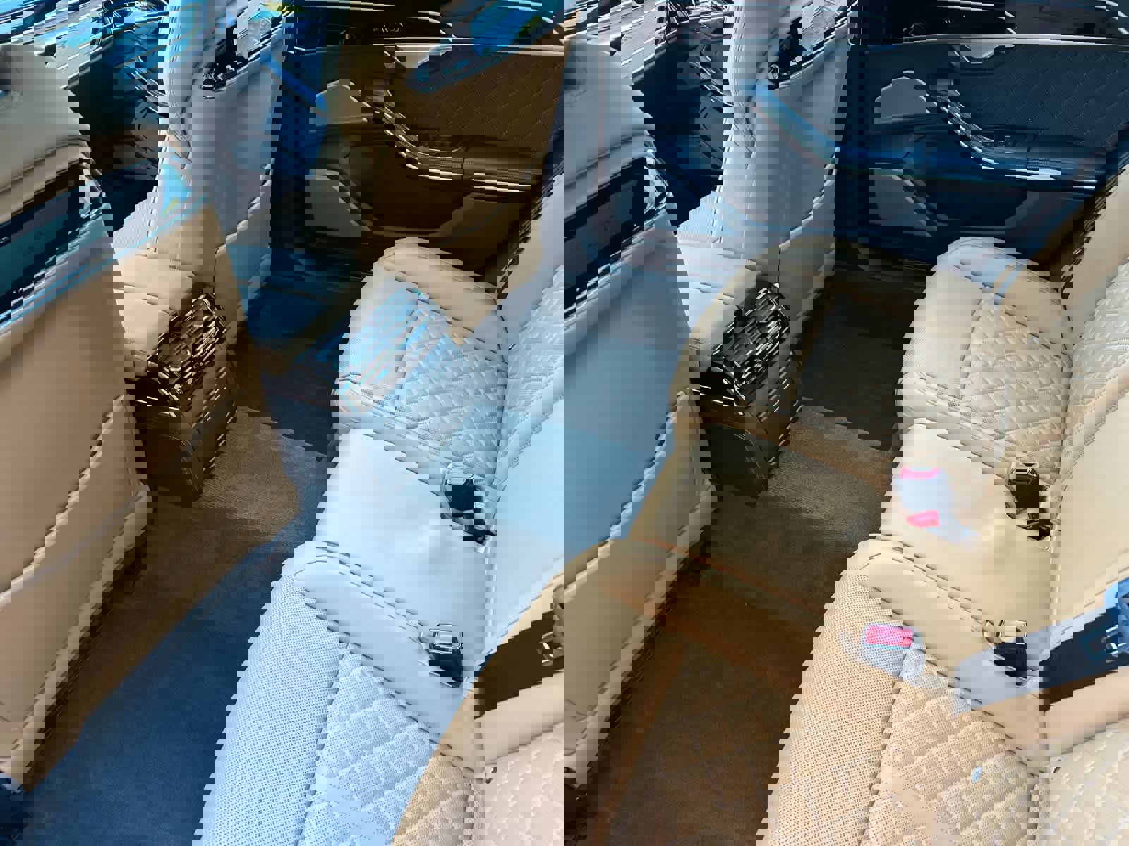 Used 2024 Audi S8 image 4