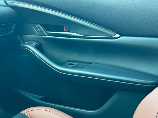 New 2024 MAZDA CX-30 Carbon AWD/4WD image 22