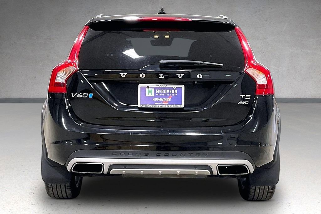 Used 2017 Volvo V60 T5 Cross Country w/ Climate Package AWD/4WD image 5