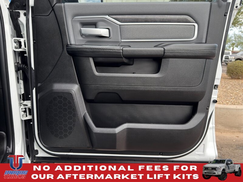 Used 2023 RAM 2500 Big Horn w/ Cold Weather Group AWD/4WD image 31