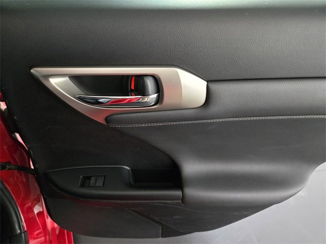 Used 2015 Lexus CT 200h image 21