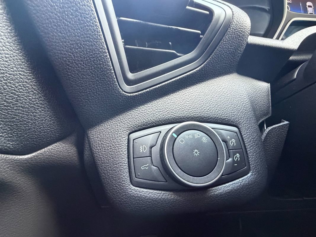 Used 2018 Ford Escape SE w/ SE Sync 3 Package image 63