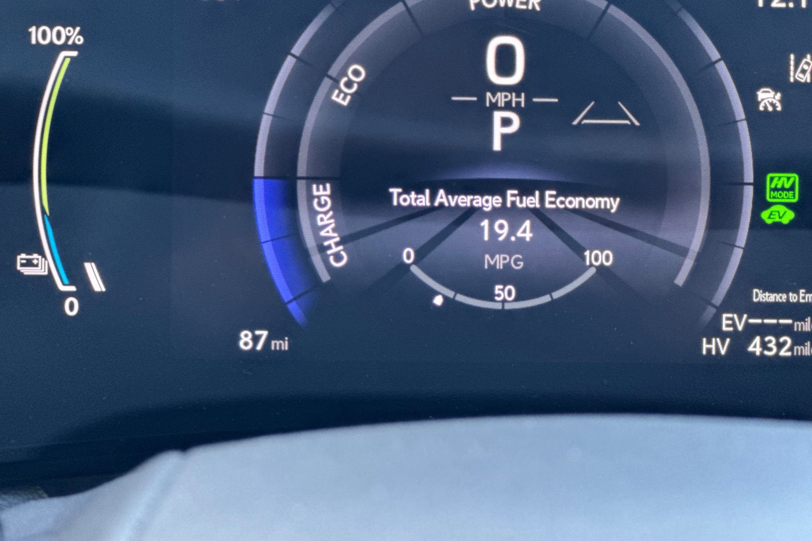 Used 2026 Lexus NX 450h+ F Sport w/ Accessory Package (2T) AWD/4WD image 33