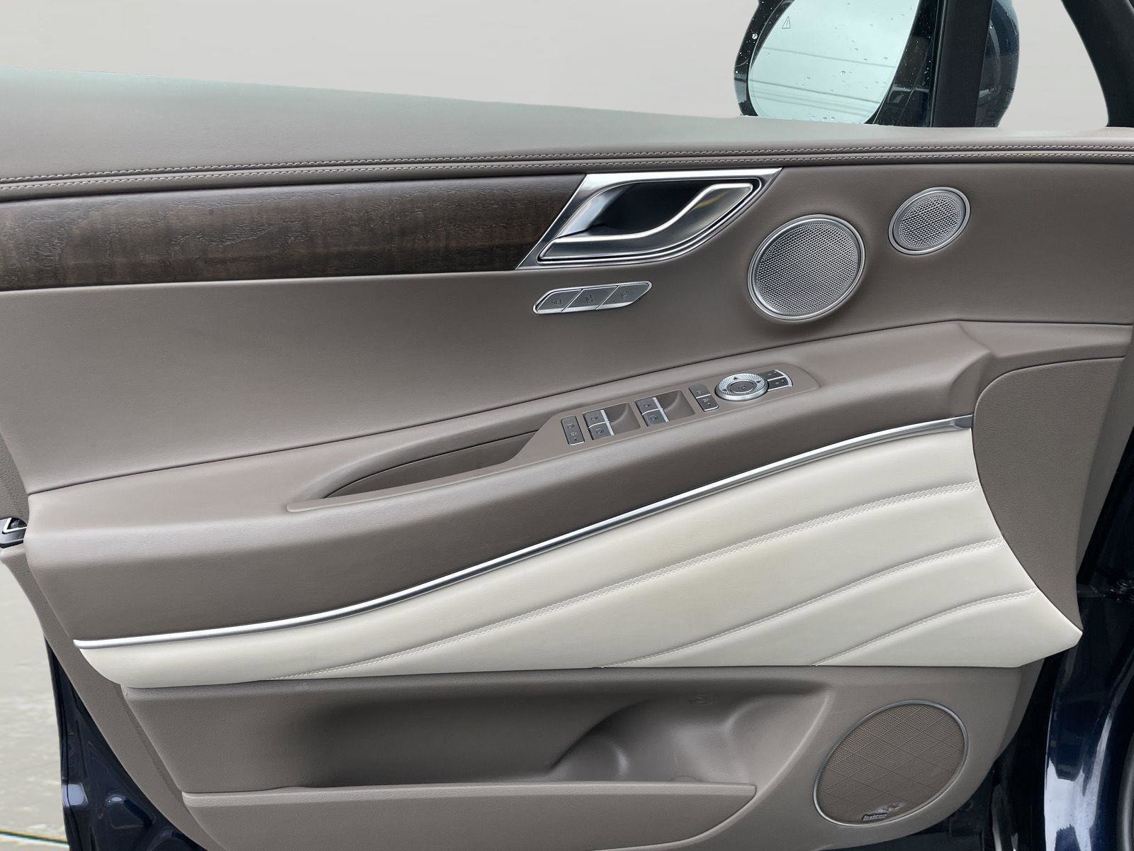 Used 2023 Genesis GV80 3.5T w/ Prestige Package image 25