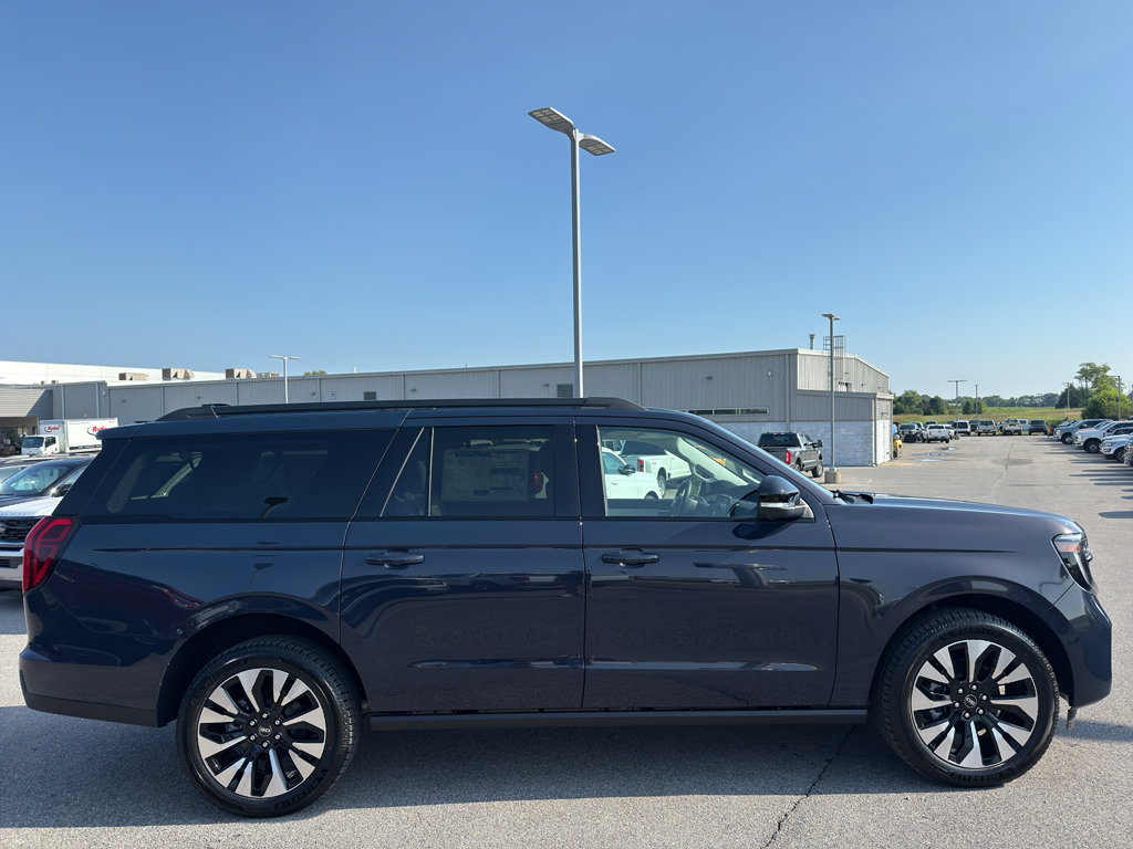 New 2027 Ford Expedition Max Platinum AWD/4WD image 4