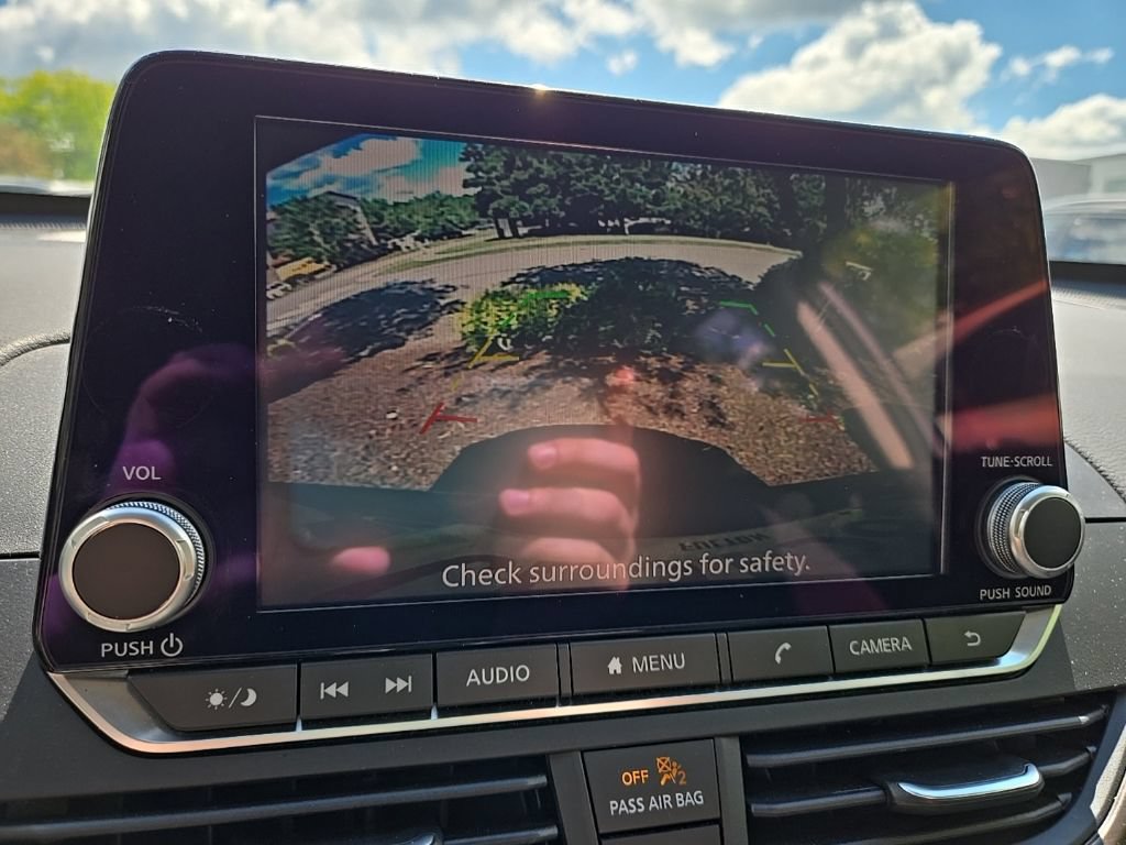 Used 2024 Nissan Altima 2.5 SV FWD image 20