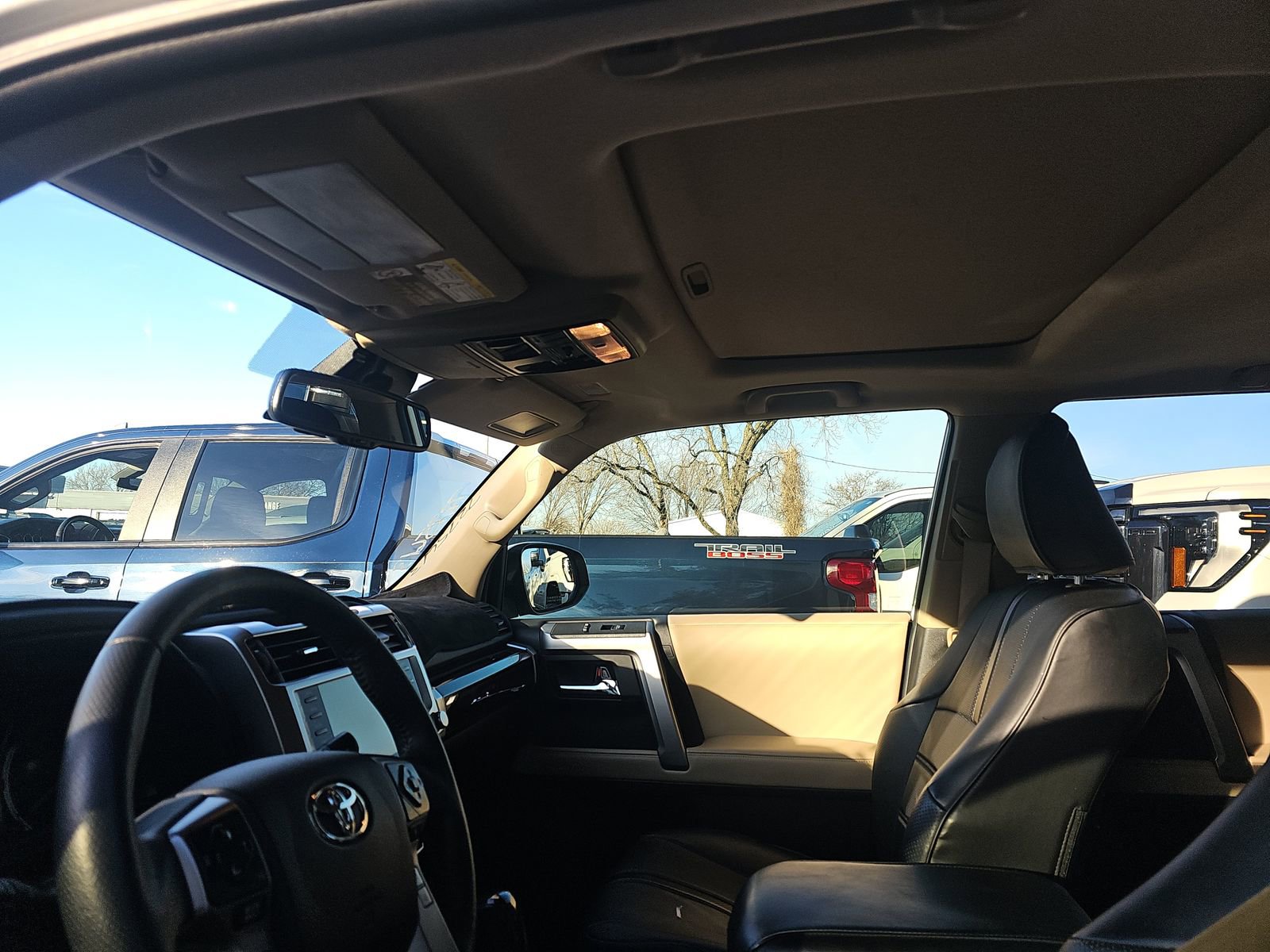 Used 2022 Toyota 4Runner Limited image 19