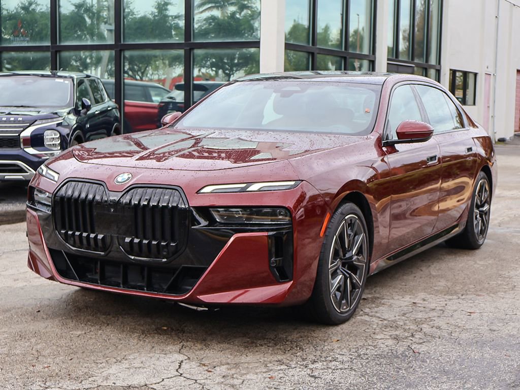 Used 2023 BMW 740i w/ Parking Assistance Package image 12