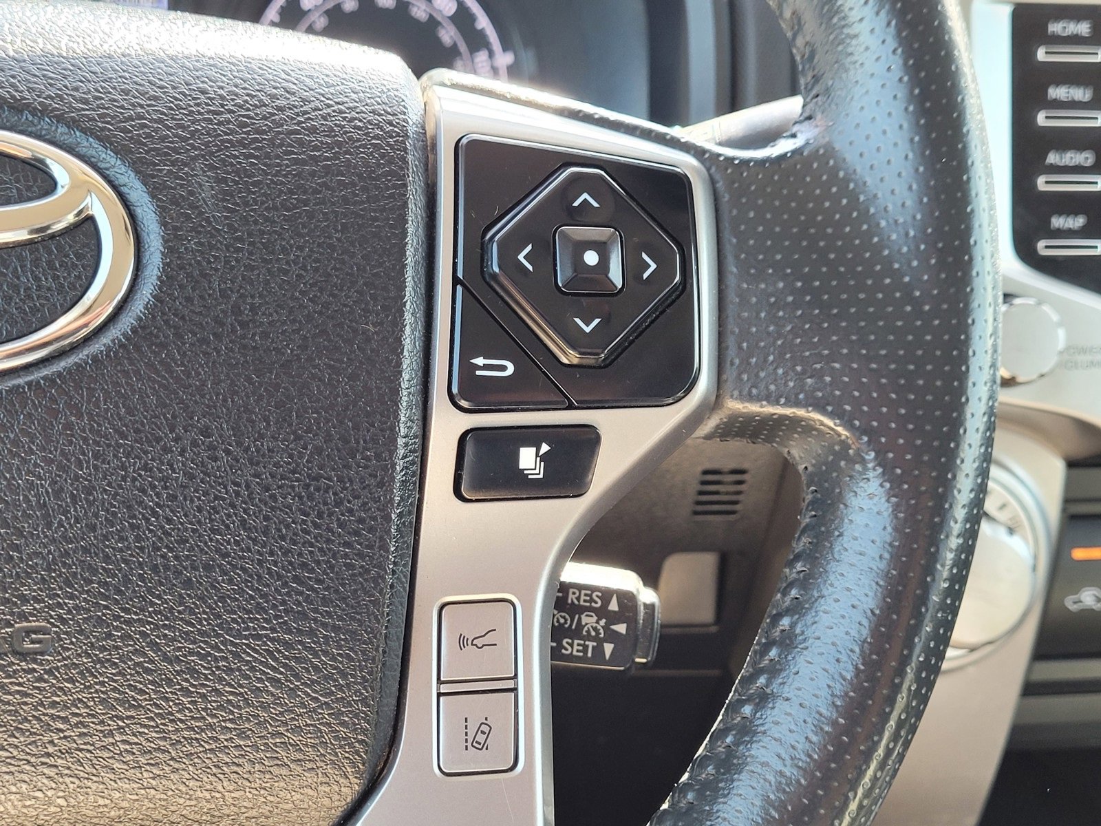 Used 2022 Toyota 4Runner SR5 Premium image 20