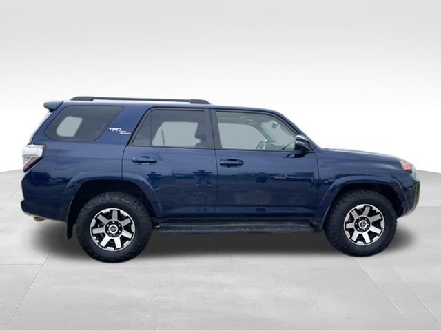 Used 2019 Toyota 4Runner TRD Off-Road Premium AWD/4WD image 18