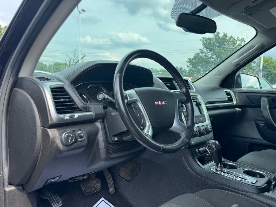 Used 2015 GMC Acadia SLE FWD image 14