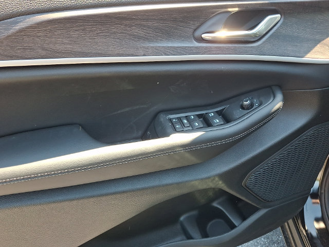 New 2026 Jeep Grand Cherokee Altitude AWD/4WD image 12