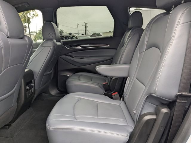 Used 2024 Buick Enclave Premium image 19