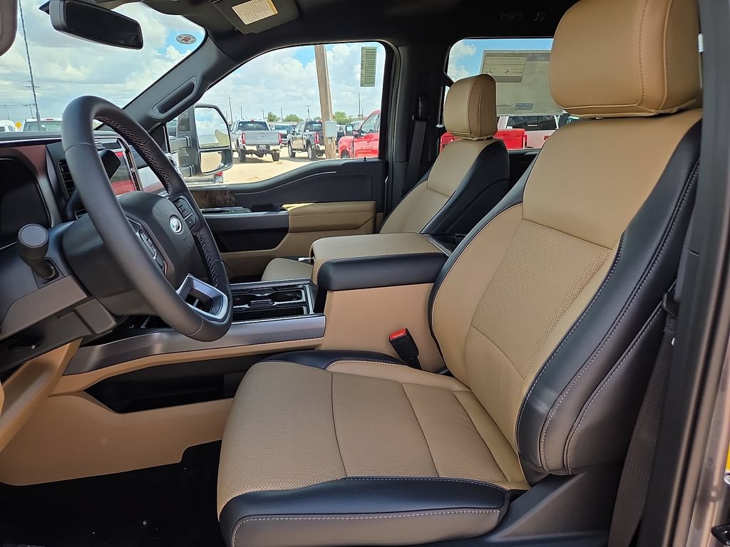 New 2026 Ford F250 Lariat w/ Black Appearance Package AWD/4WD image 18
