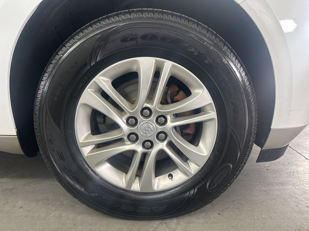 Used 2020 Buick Enclave Essence image 4