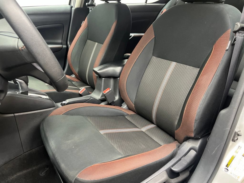 Used 2024 Nissan Versa SR FWD image 15