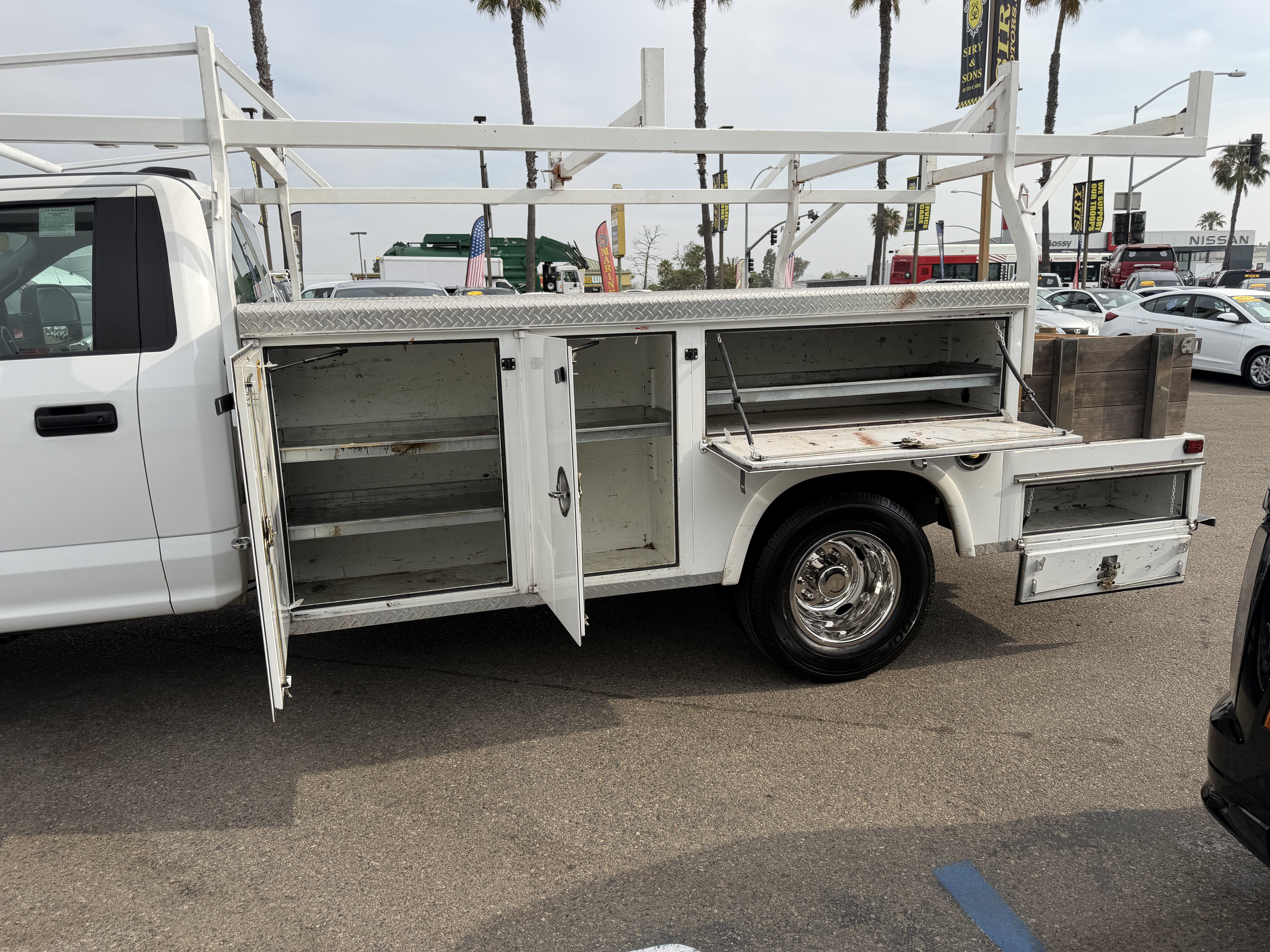 Used 2020 Ford F350 XL w/ Power Equipment Group RWD image 11