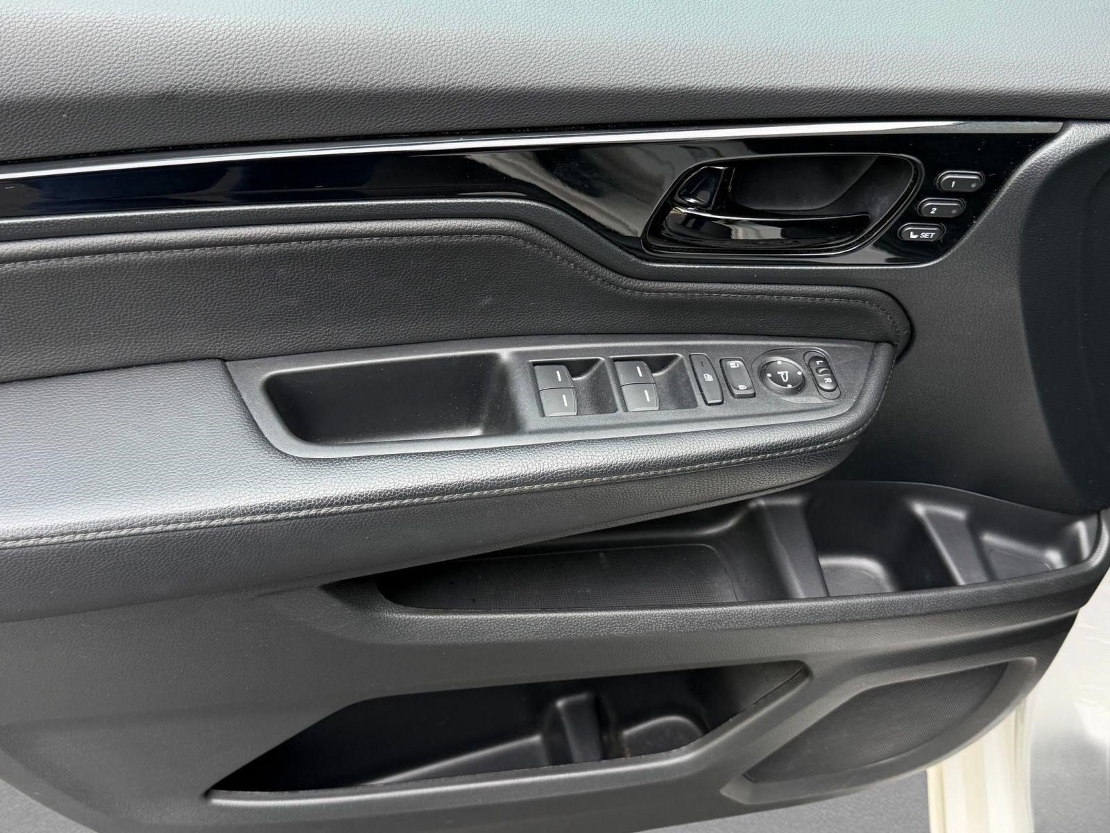 Used 2023 Honda Odyssey Touring image 14