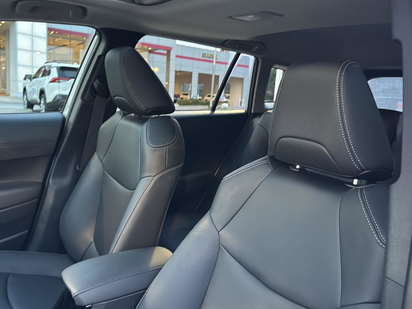 Certified 2025 Toyota Corolla Cross XLE image 26