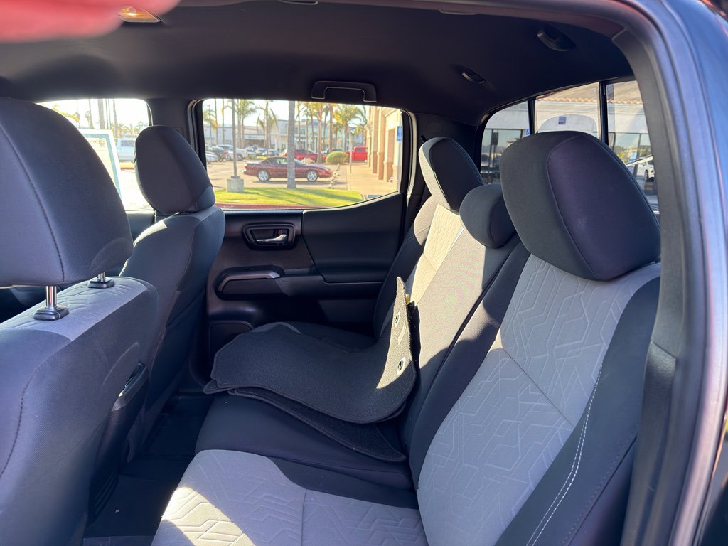 Used 2021 Toyota Tacoma 4x4 Double Cab image 9