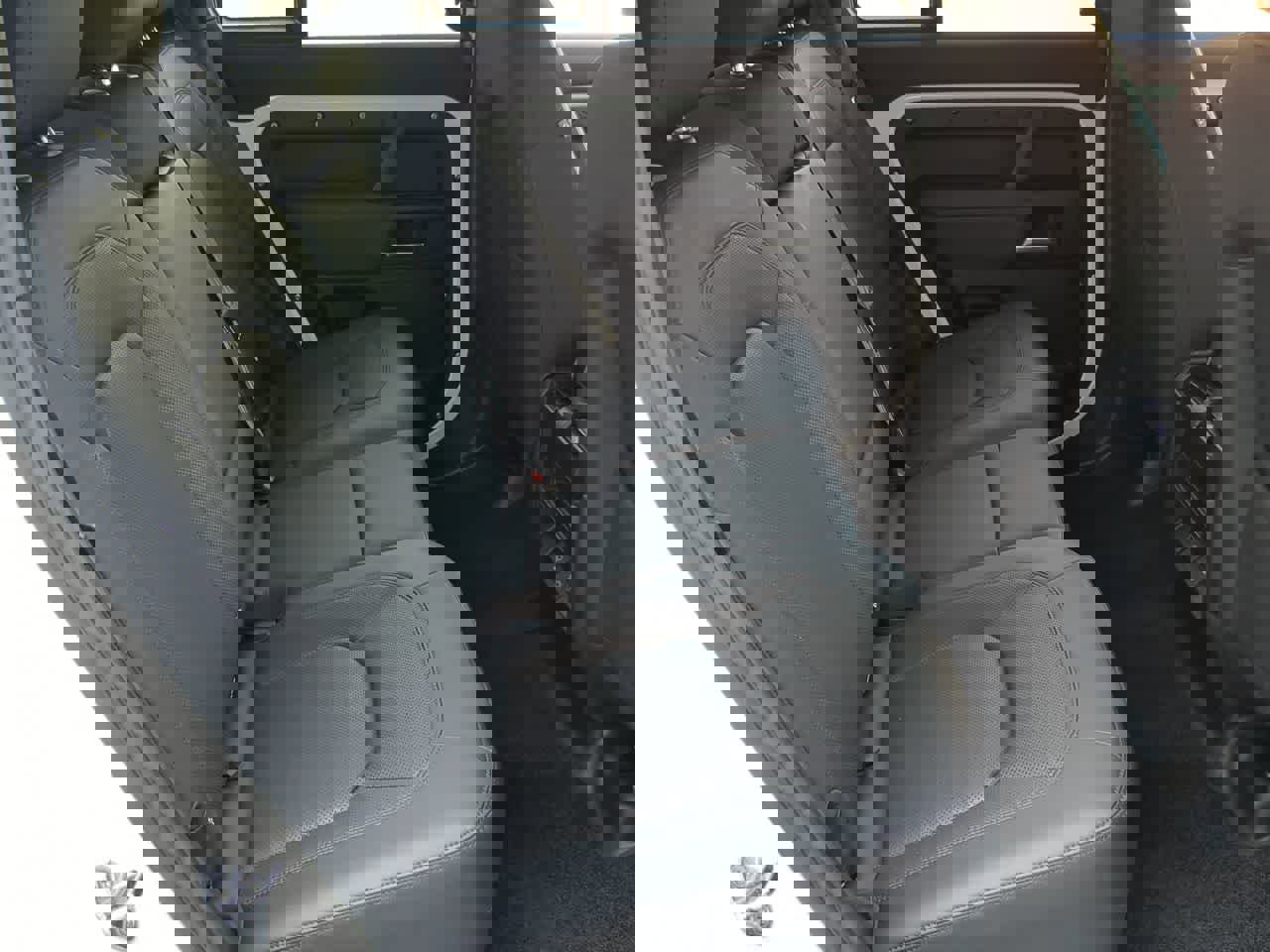 Used 2025 Land Rover Defender 110 S AWD/4WD image 22