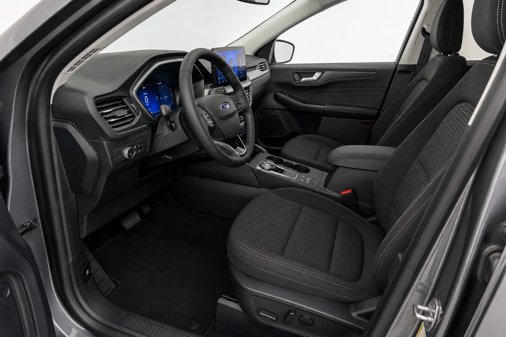 Used 2025 Ford Escape ST-Line Select AWD/4WD image 13