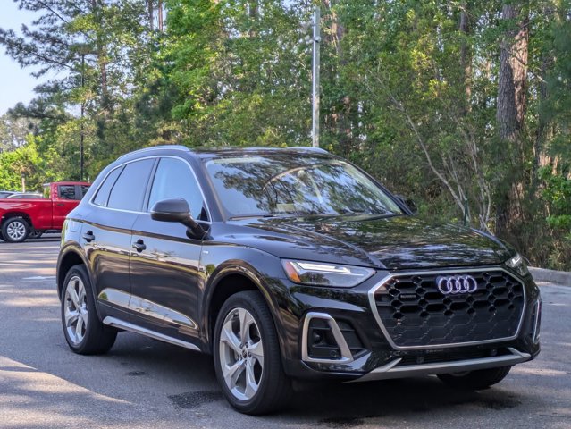 Used 2018 Audi Q5 2.0T Premium Plus w/ Premium Plus Package AWD/4WD image 3