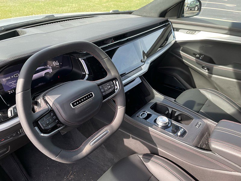 Used 2024 Jeep Wagoneer Launch Edition image 8