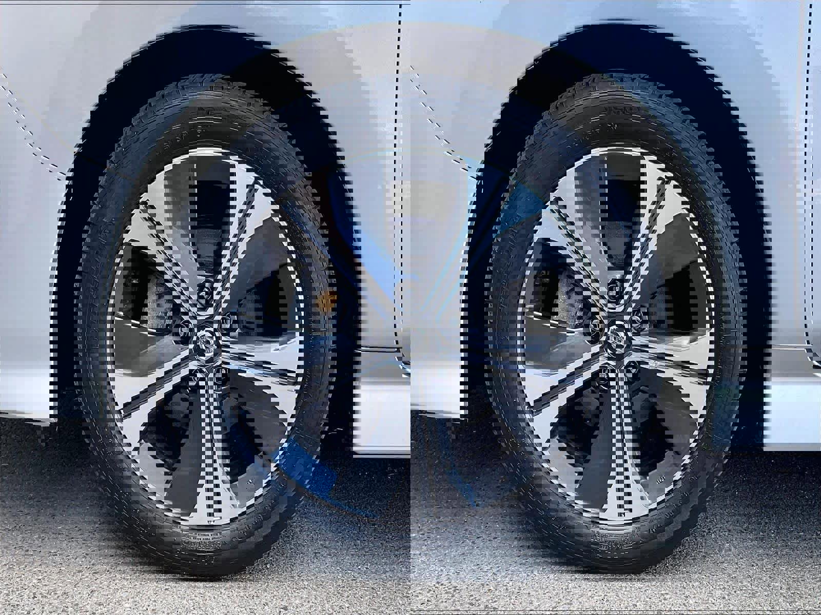 Used 2018 Nissan Leaf SV FWD image 7