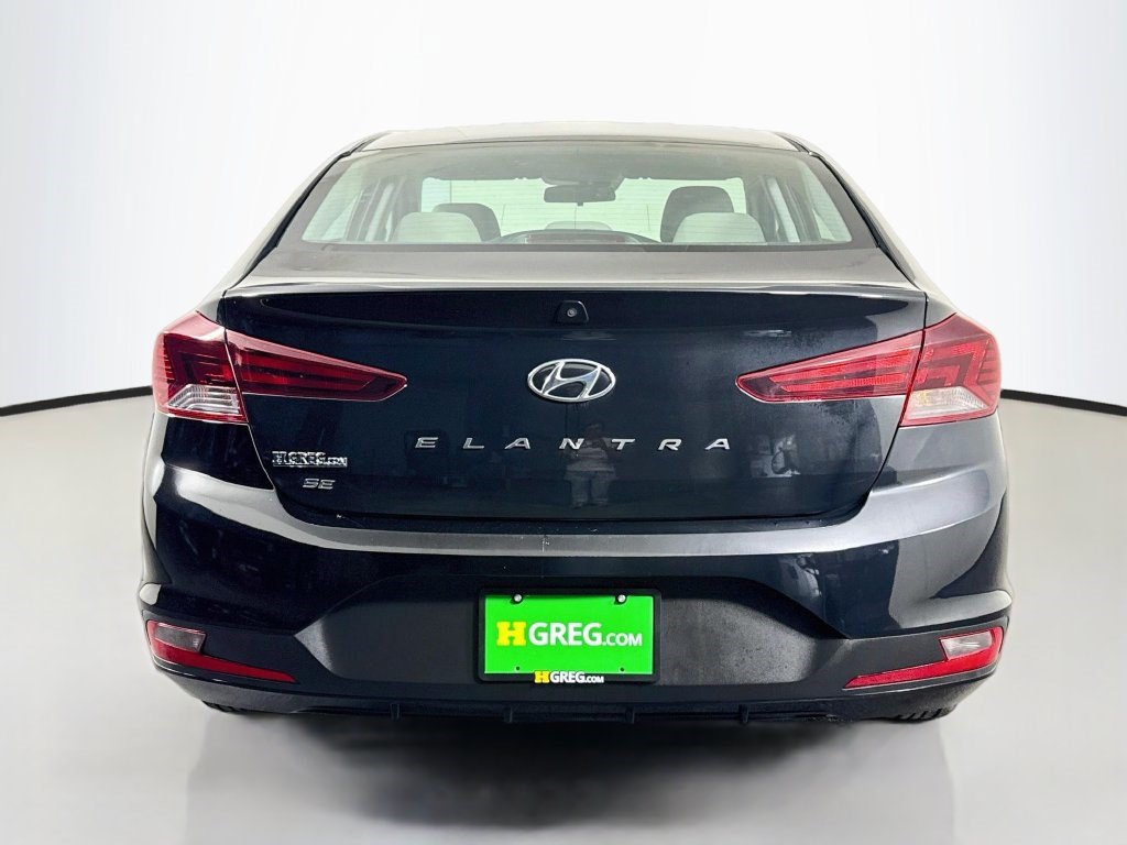 Used 2020 Hyundai Elantra SE FWD image 8