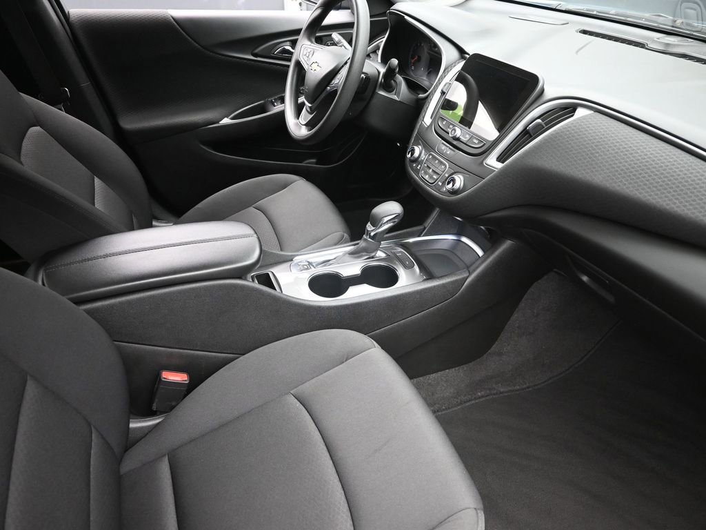 Used 2024 Chevrolet Malibu LT image 7