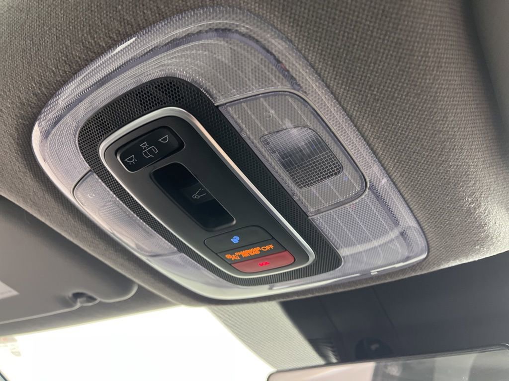 Used 2025 Hyundai Elantra SEL image 22