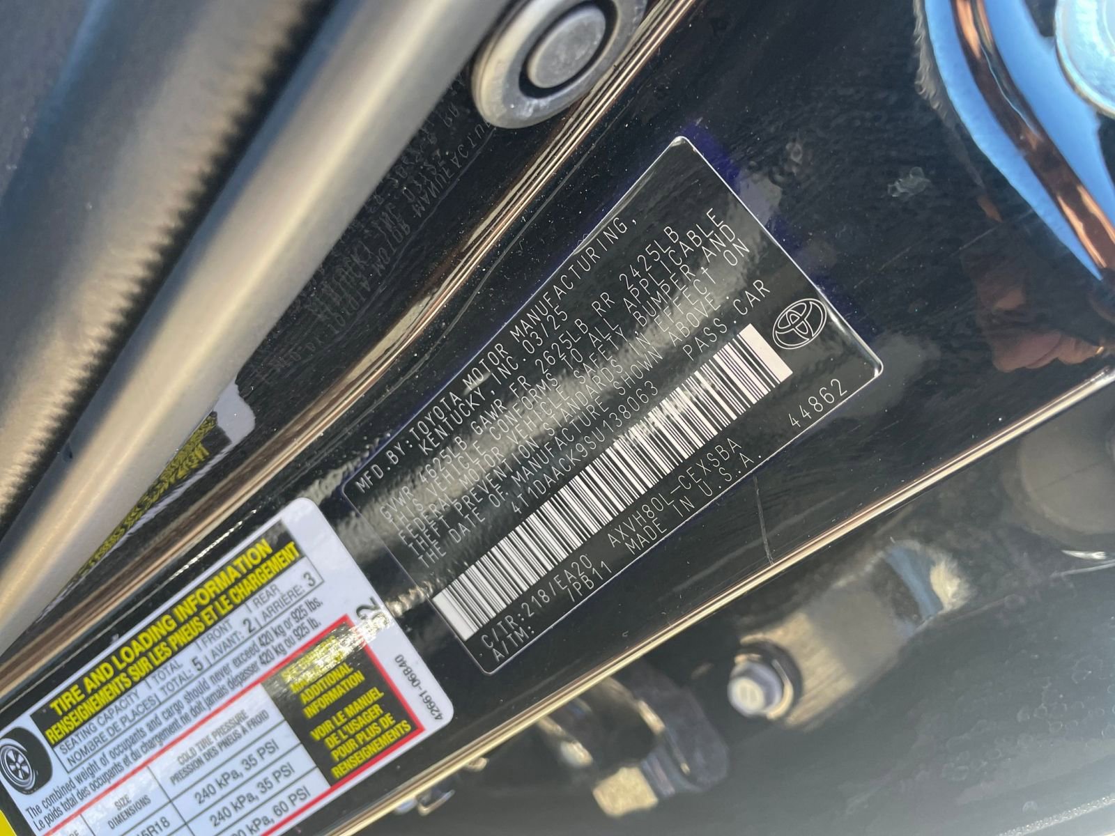 Used 2025 Toyota Camry SE image 29