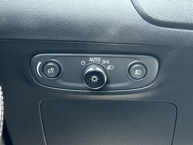 Used 2023 Buick Encore GX Select w/ Sport Touring Package image 20