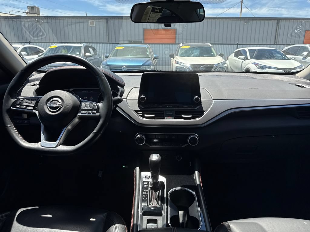 Used 2023 Nissan Altima 2.5 SR AWD/4WD image 12