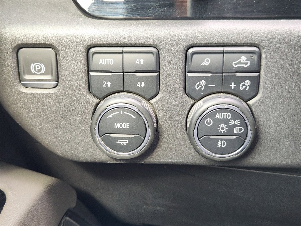 Used 2024 Chevrolet Silverado 1500 ZR2 w/ Technology Package image 22