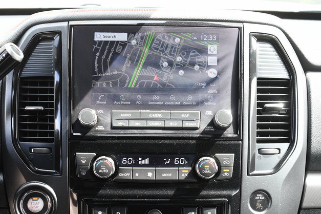 Used 2024 Nissan Titan PRO-4X w/ Pro-4x Convenience Package AWD/4WD image 21