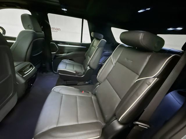 Used 2025 Cadillac Escalade Premium Luxury w/ Touring Package image 26