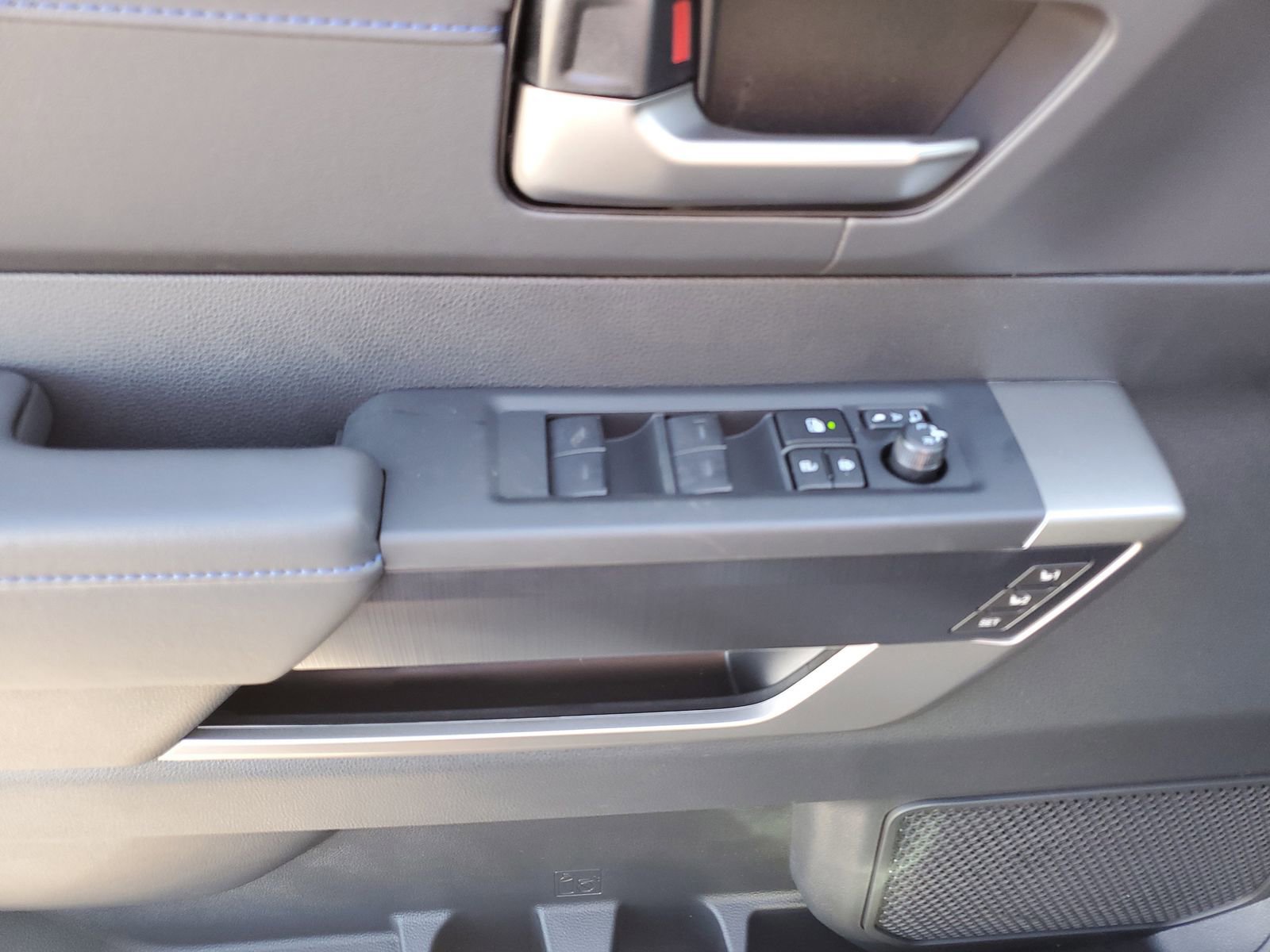 New 2026 Toyota Sequoia Platinum AWD/4WD image 21