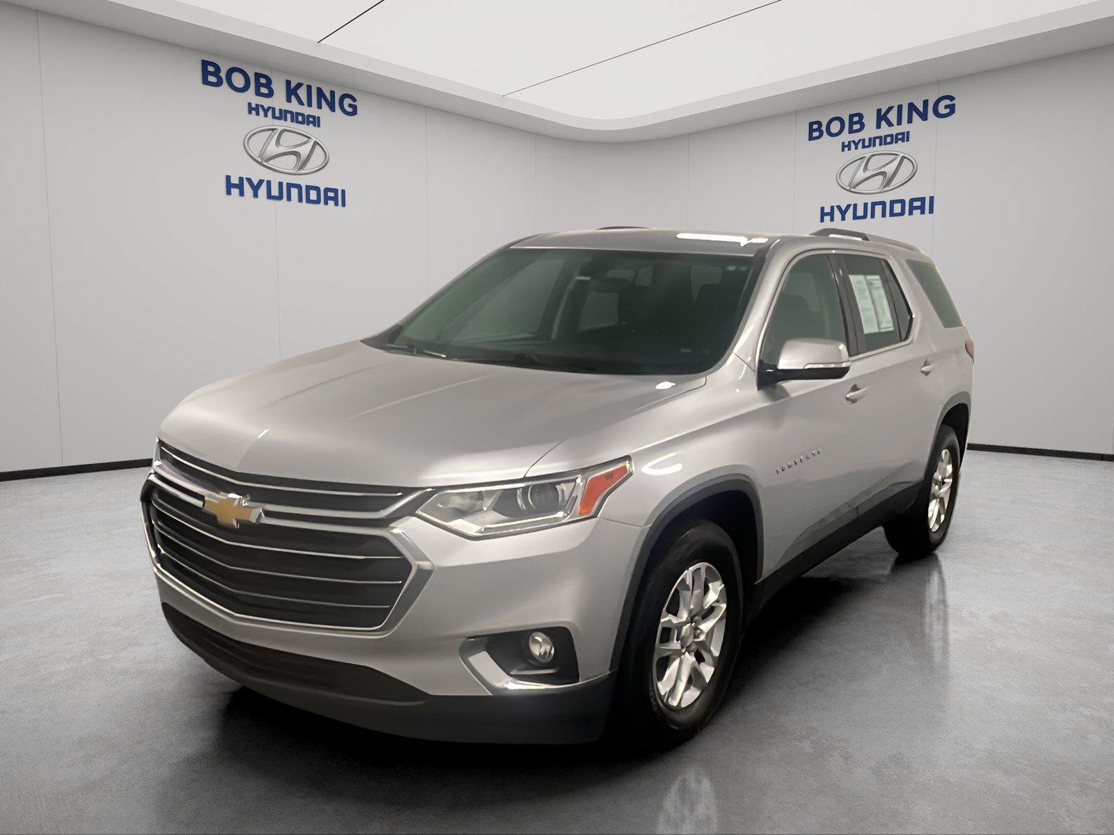 Used 2018 Chevrolet Traverse LT