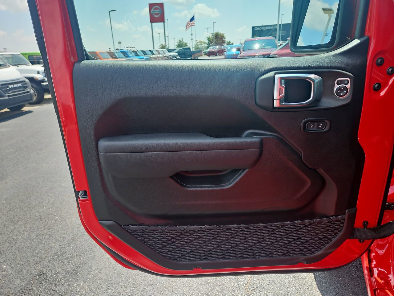 New 2025 Jeep Gladiator Sport image 18