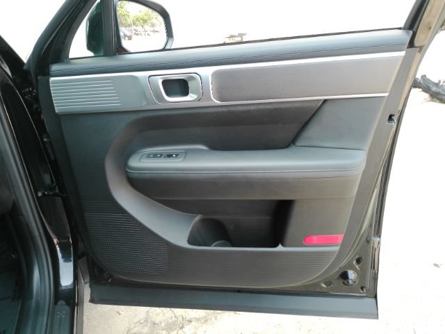 Used 2024 Hyundai Santa Fe SEL FWD image 18