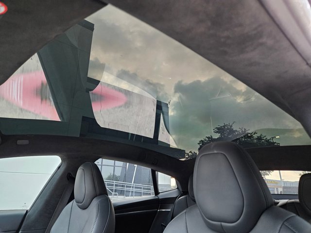 Used 2021 Tesla Model S Plaid AWD/4WD image 14