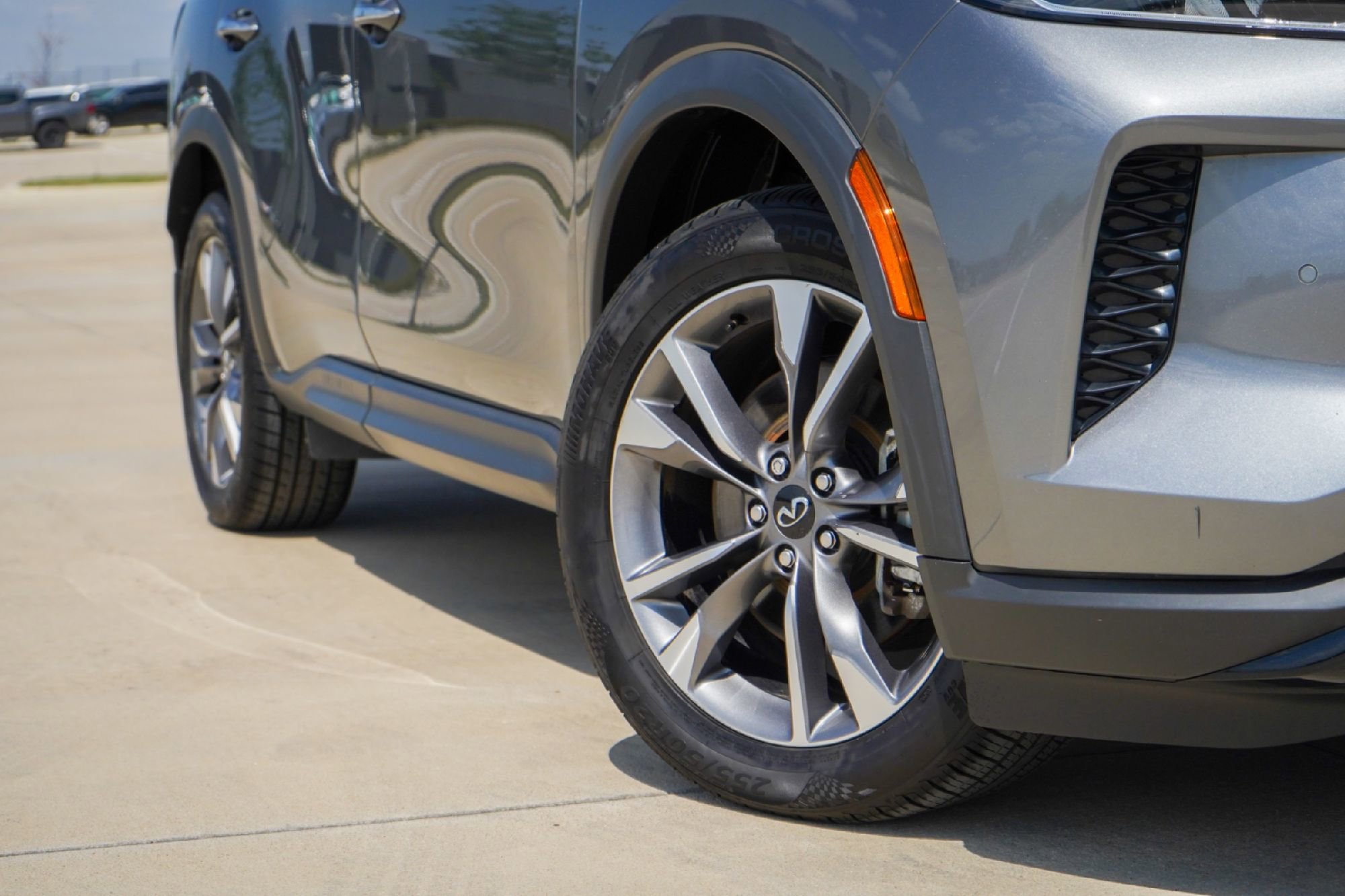 Certified 2023 INFINITI QX60 Luxe w/ Cargo Package image 2