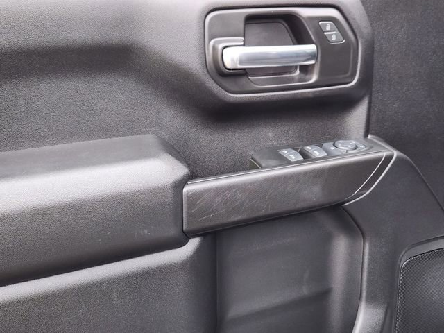 Used 2025 Chevrolet Silverado 1500 Custom image 11