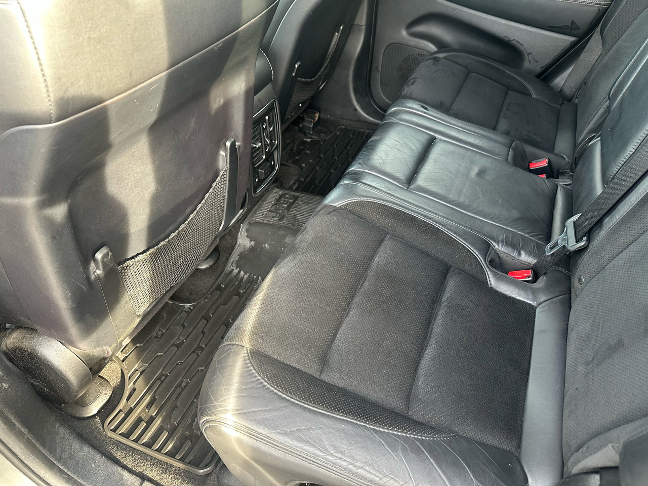 Used 2012 Jeep Grand Cherokee SRT8 w/ Luxury Group II image 16