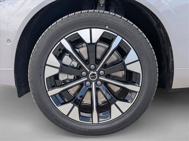 New 2026 Volvo XC60 T8 Plus w/ Climate Package AWD/4WD image 10