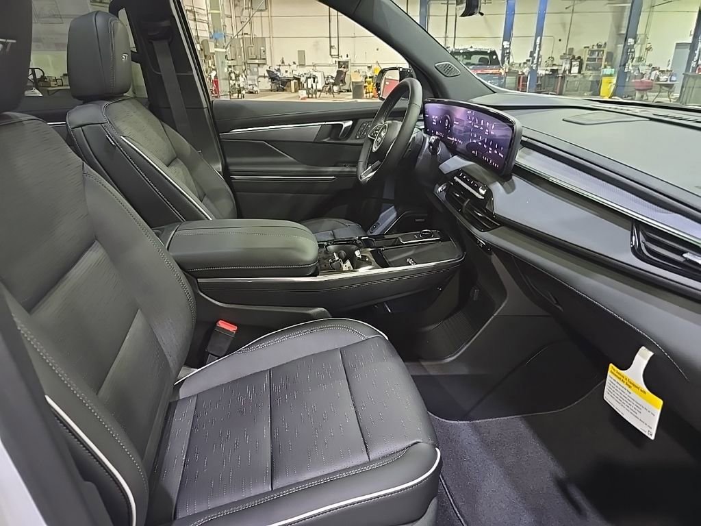 New 2026 Buick Enclave Sport Touring w/ Power Package FWD image 10